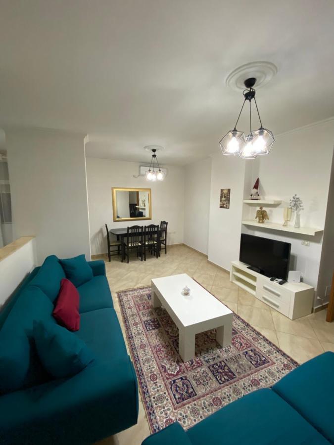 Chlo Apartment 3 Tirana Kültér fotó