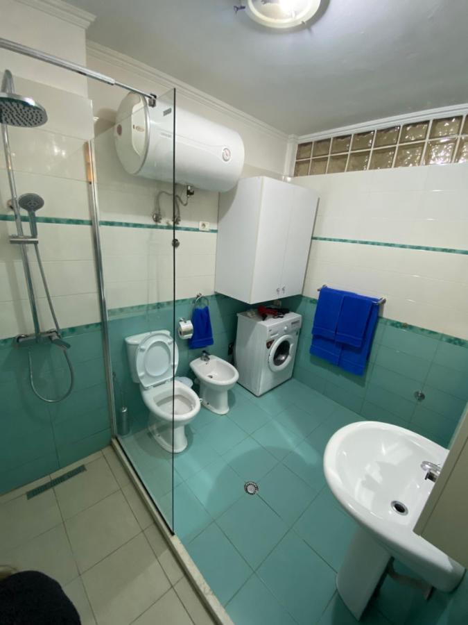 Chlo Apartment 3 Tirana Kültér fotó