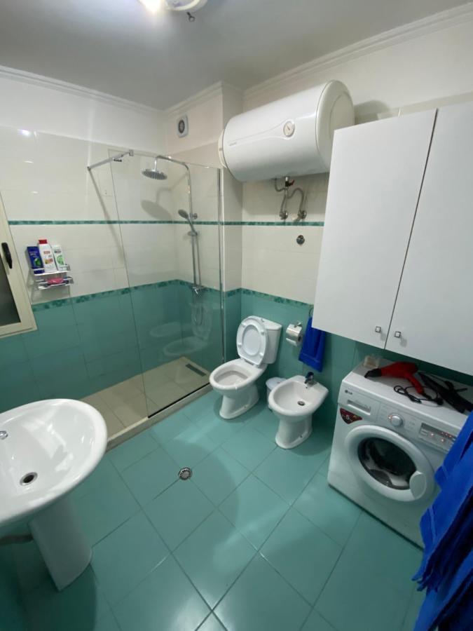 Chlo Apartment 3 Tirana Kültér fotó
